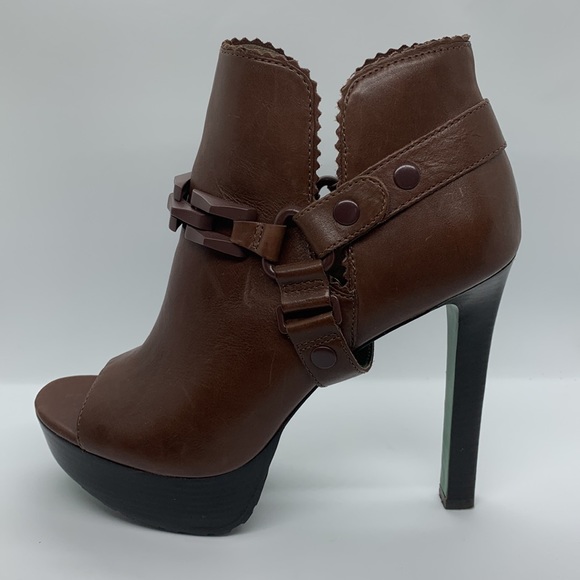 Lisa for Donald J. Pliner | size 7 | platform heels w/ straps & green soles - Picture 11 of 16